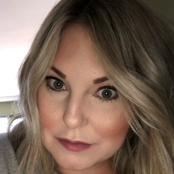 Meet your Posher, Rachelle - Picture 1 of 1